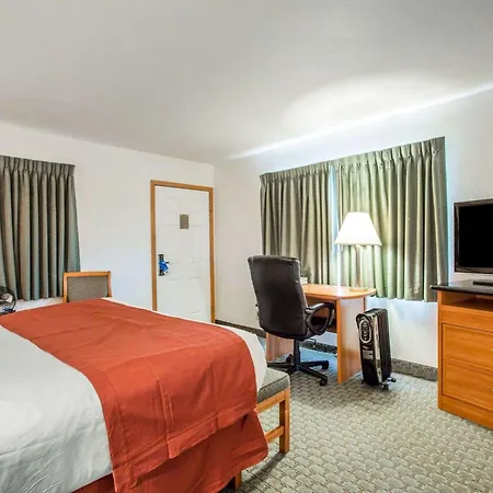 Rodeway Inn Newport-2